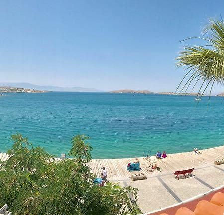 Ayshe Hotel Foça Esterno foto