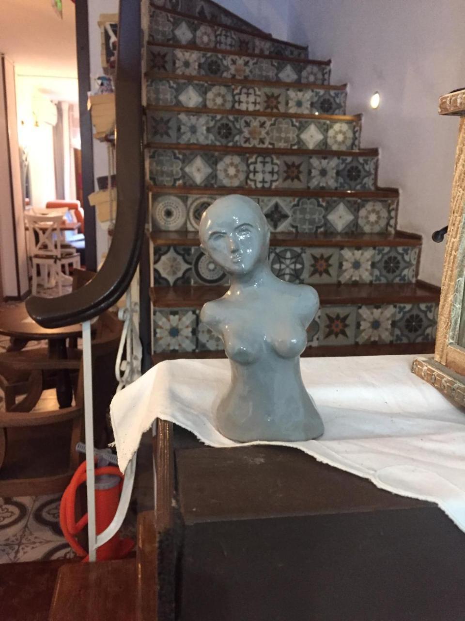 Ayshe Hotel Foça Esterno foto
